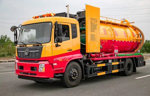 天锦副发抽淤泥河道清理车